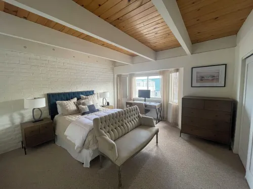 Charming Ski Season Rental 3-bedroom condo in serene South Lake Tahoe Keys