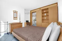 Cozy 1-bedroom apartment in charming Ravello with WiFi, AC