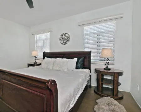 Historic Midtown Phoenix Red Brick 2 Kings