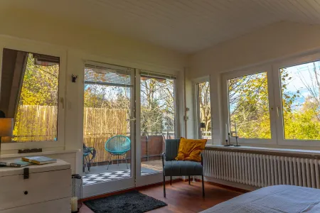 Quiet 2 room garden loft with terrace