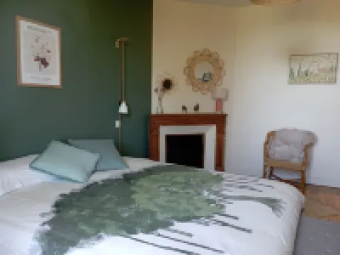 Renovated 1920s house, 15 minutes' walk from town center, quiet location. Aurillac otelleri