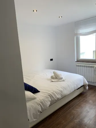 Fantastic brand new apartment, best location. private parking