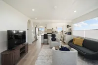 Oceanview Sunset View Luxe 3BR 2Bath SofaBed Home Yard in Pacifica Hotels in Pacifica