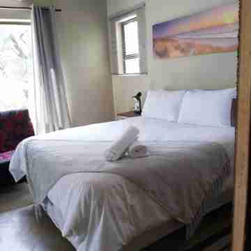 Kruger Shiringa holiday Home, with three unique en-suite separate chalet. Rooms