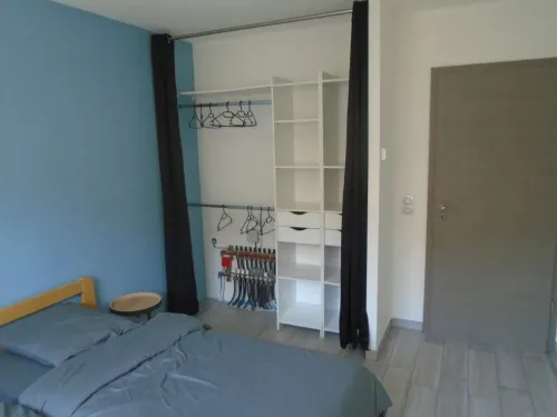 Spacious 4-bedroom house close to the cycle route, climbing area and shops Hotel a Baume-les-Dames