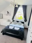 A Beautiful 7 bed house Hotels in Porthcawl
