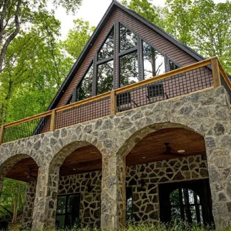 Beautiful views with lake access and zero stairs to the water!