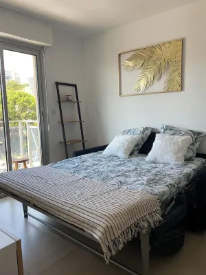 A 100m du Centre et des Plages !