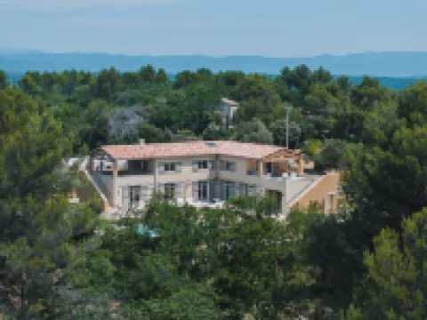 Magnificent villa with swimming pool in Ménerbes, Picasso's adopted village.