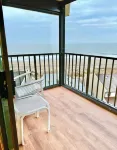 Breathtaking Ocean view, few steps to the beach!!!!!