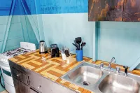 Discover Your Perfect Getaway in Negril-Fast WiFi -Short Stroll to 7-Mile Beach