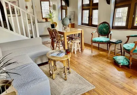 Historic house Отели в г. Динан