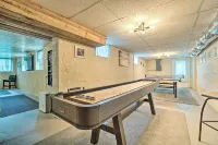 Pet Friendly Home w/ Hot Tub, Patio & Game Room! - 3-Star
