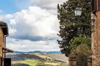 Typical apartment in Chianti Classico with Wi-Fi and A/C just a stone's throw from Siena