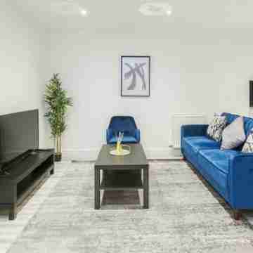 Elegant & Stylish 1Br City Centre Near High Street by Luxiety Stays Others