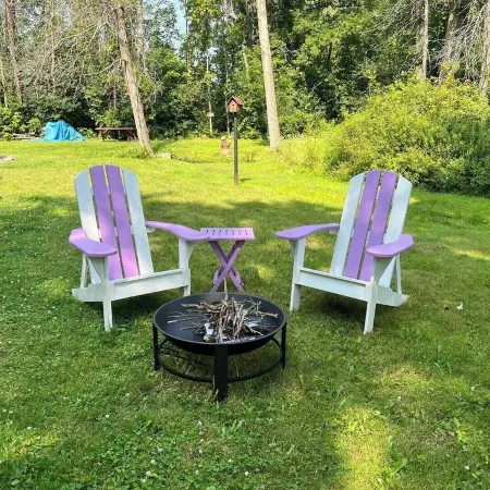 Lake Champlain 2-bedroom cottage with kayaks and bikes in beautiful Alburgh.
