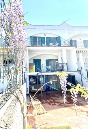 Accogliente Villino Fronte Mare