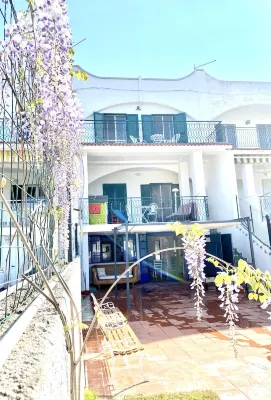 Accogliente Villino Fronte Mare Hotels in Falerna