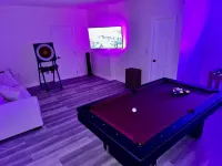 The Palms - Lux Home in Miami w Pool & Huge Patio