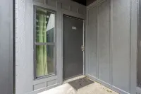 Chic Stay @ the Hub – WiFi+Parking w/ Weekday Deal