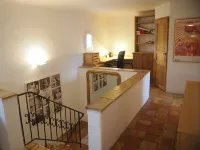 10 persons accommodation: spacious 6 pers villa + 4pers Cabanon in Aups (Provence)