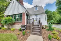 'Baby Grand on Main' Lebanon Home w/ Game Room! - 3성급