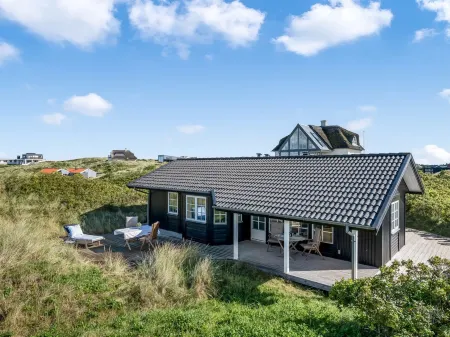 "Aise" - 75m from the Sea