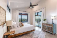 Johnson City Limits Panoramic Hill Country Views!
