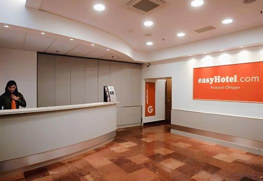 이지호텔 부다페스트 옥토곤