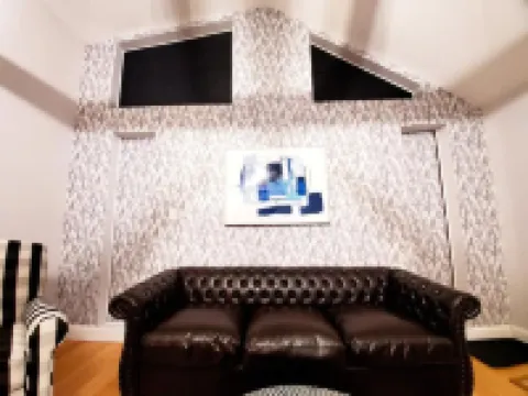 Contemporary Private Studio near Mine Falls