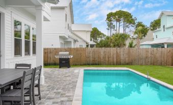 Flipper by Avantstay 18-Person Retreat w/ Pool