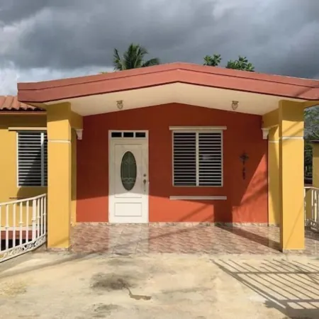 Private Country house 5 miles from beach Отели в г. Агуада