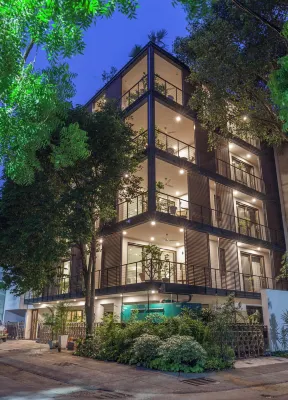 Bungalow 99 Hotels in Defence Colony