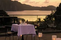 The Funny Lion - El Nido - Romantic