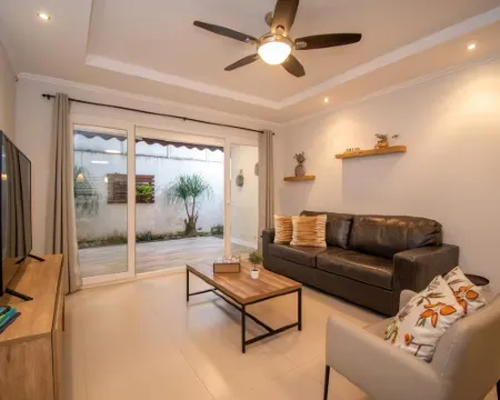 Beautiful Condo just steps from Avenida Escazu in an unbeatable location Hotels in San Rafael