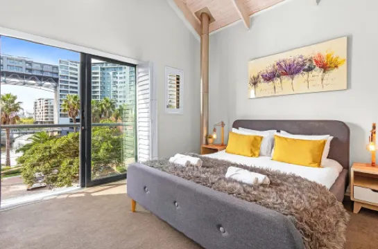 曼哈頓碼頭區301