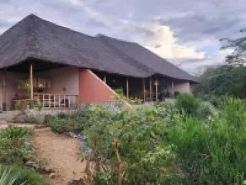 Kikonko Lodge Hotels in Bugahya
