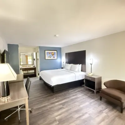 Baymont by Wyndham Tallahassee Hotels near Old Fort Park