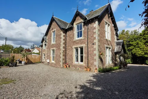 Merlindale Hotels in Crieff