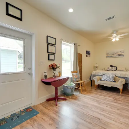 Cozy Casita and Cabana on Lake Marble Falls!