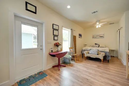 Cozy Casita and Cabana on Lake Marble Falls! - 3-Star