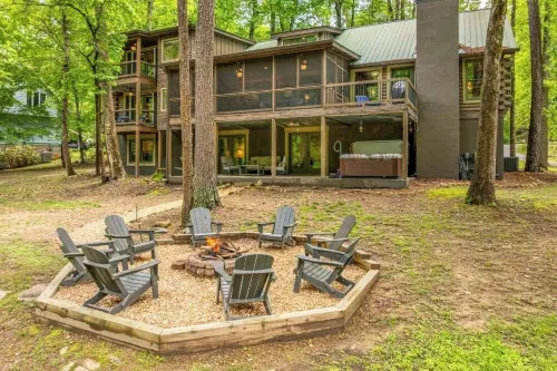 The Grande Lodge- Riverfront, Fiber, HotTub, Fish, DogOK, Game Room, Movie Room