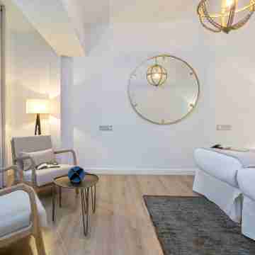 Exclusive apt 3rooms in Granada. Martinez Campos II Rooms