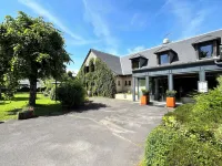 Logis Auberge du Barrez Hotels in Raulhac