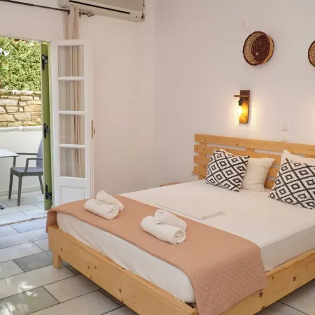 Camara Hotel Отели рядом с достопримечательностью «Пляж Плака»
