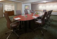 Holiday Inn BURLINGTON CONFERENCE CENTRE by IHG - business