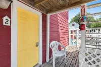 Dave's Last Resort Poolside - Long Stay Discount - Comforting Cabin 2 1 Bedroom Hotel Room Hotels in Union Township