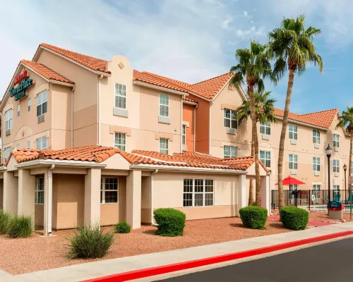 تاون بليس سويتس باي ماريوت فينيكس نورث Hotels near الجبل الشمالي