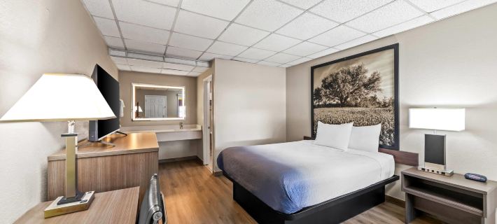 Super 8 by Wyndham Fredericksburg Hotels in Gillespie County