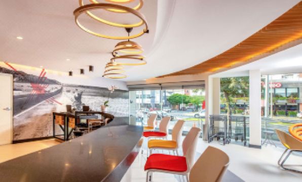 HOTEL IBIS STYLES LIMA BENAVIDES MIRAFLORES